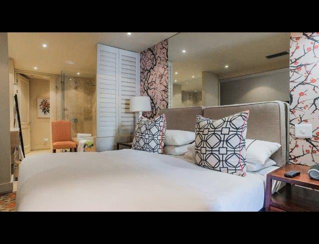 2 BEDROOM APARTMENT FOR SALE IN UMHLANGA RIDGE